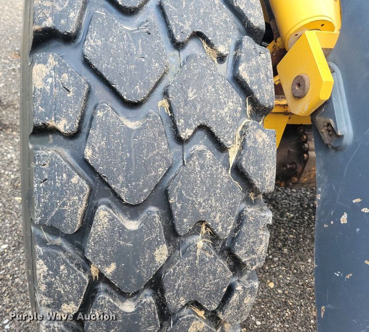 image for item DG0658 2012 John Deere 344J wheel loader