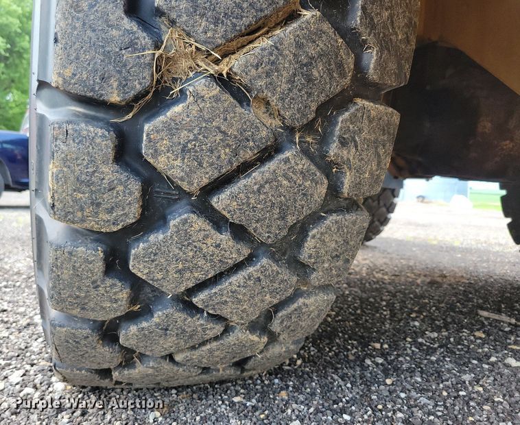 image for item DG0658 2012 John Deere 344J wheel loader