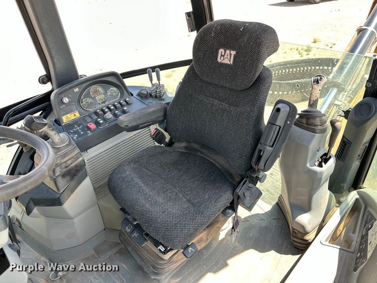 image for item DK6606 2014 Caterpillar 420F IT backhoe