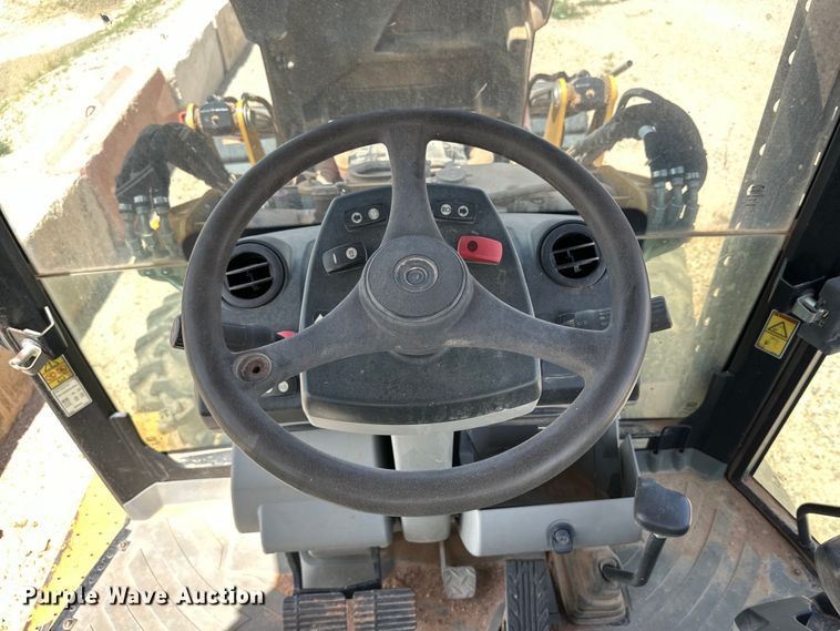 image for item DK6606 2014 Caterpillar 420F IT backhoe