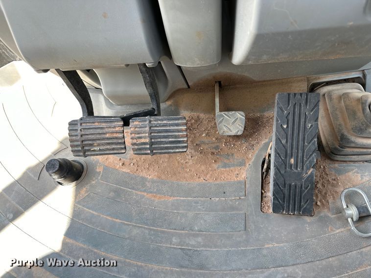 image for item DK6606 2014 Caterpillar 420F IT backhoe