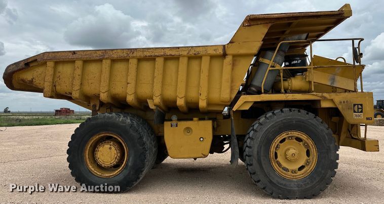 image for item DK6671 1980 Caterpillar 769C haul truck