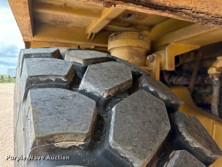 image for item DK6671 1980 Caterpillar 769C haul truck