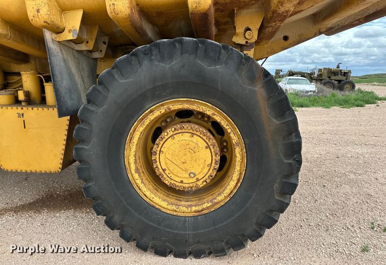 image for item DK6671 1980 Caterpillar 769C haul truck