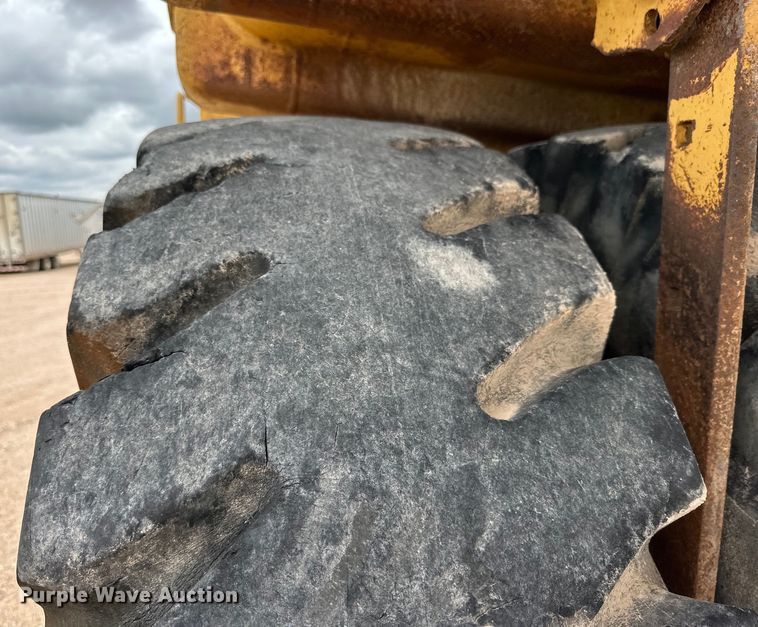 image for item DK6671 1980 Caterpillar 769C haul truck