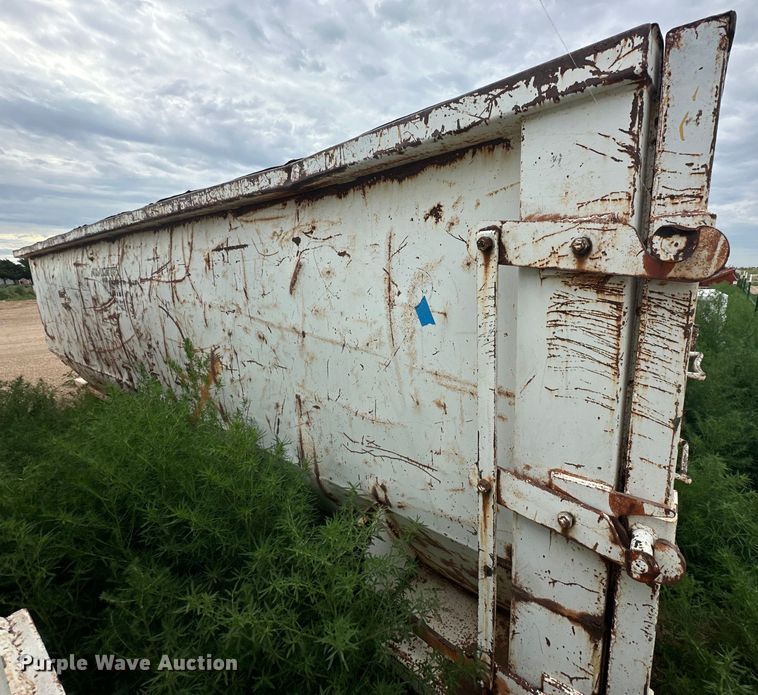 image for item DK6692 Roll off container