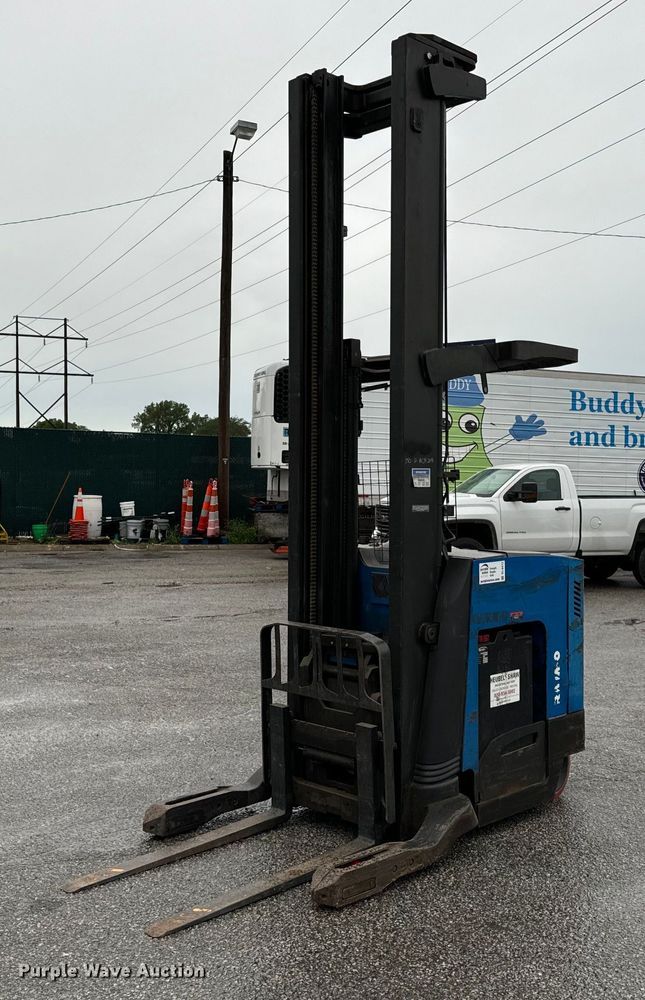 image for item DL4472 Raymond 750 R45TT forklift