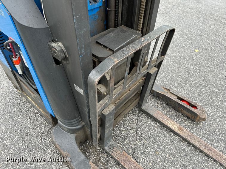 image for item DL4472 Raymond 750 R45TT forklift