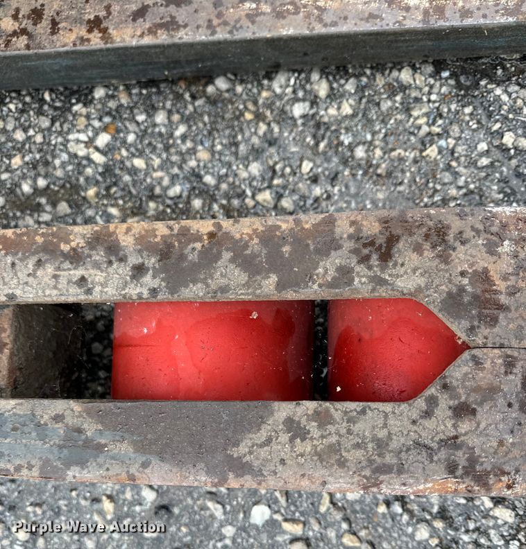 image for item DL4472 Raymond 750 R45TT forklift