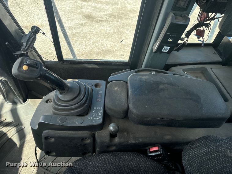 image for item DL4473 2010 Caterpillar  950H wheel loader