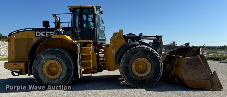 image for item DL4474 2017 John Deere 844K-III wheel loader