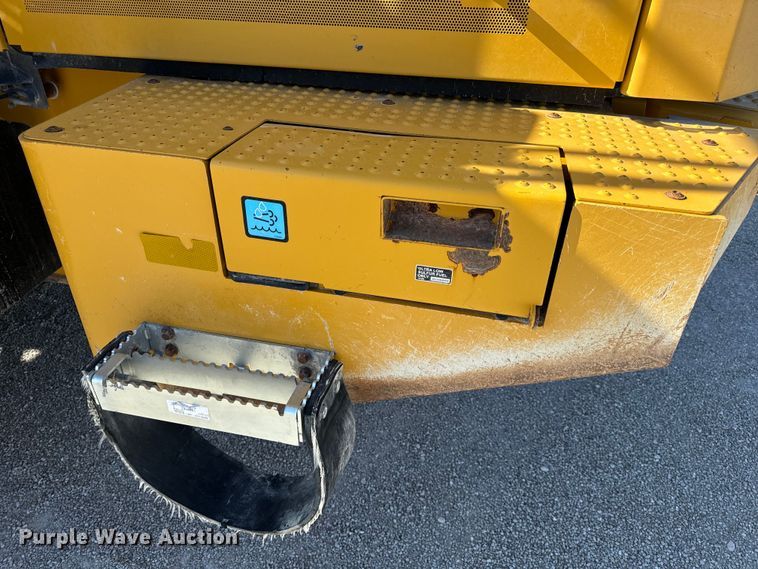 image for item DL4474 2017 John Deere 844K-III wheel loader