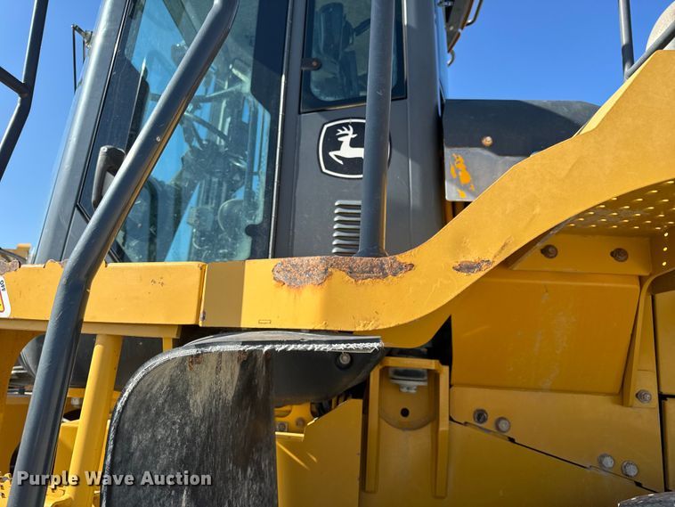 image for item DL4474 2017 John Deere 844K-III wheel loader