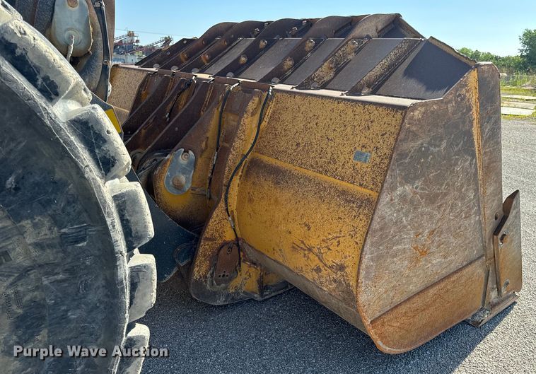 image for item DL4474 2017 John Deere 844K-III wheel loader