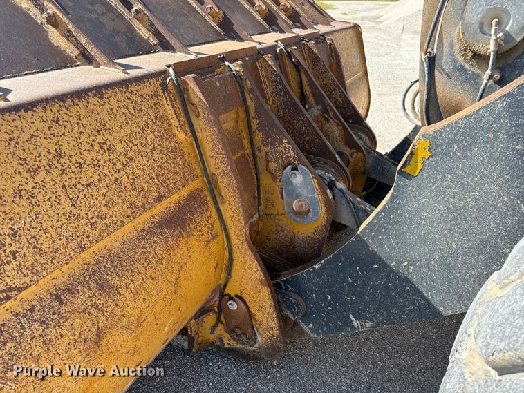 image for item DL4474 2017 John Deere 844K-III wheel loader