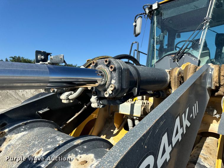 image for item DL4474 2017 John Deere 844K-III wheel loader