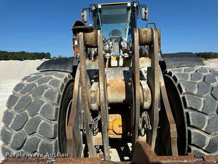 image for item DL4474 2017 John Deere 844K-III wheel loader
