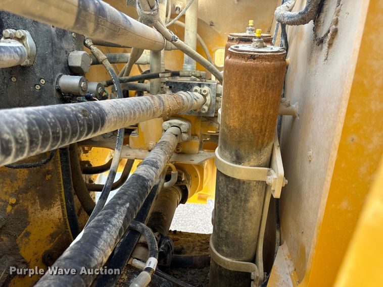 image for item DL4474 2017 John Deere 844K-III wheel loader