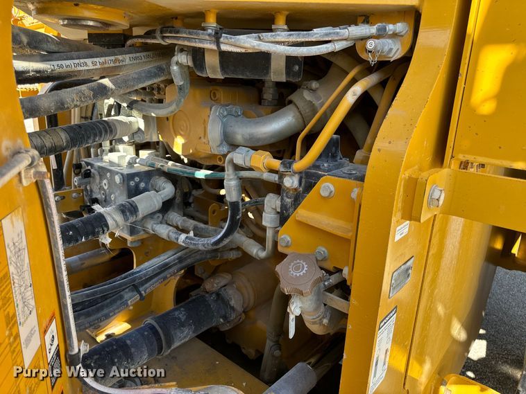 image for item DL4474 2017 John Deere 844K-III wheel loader