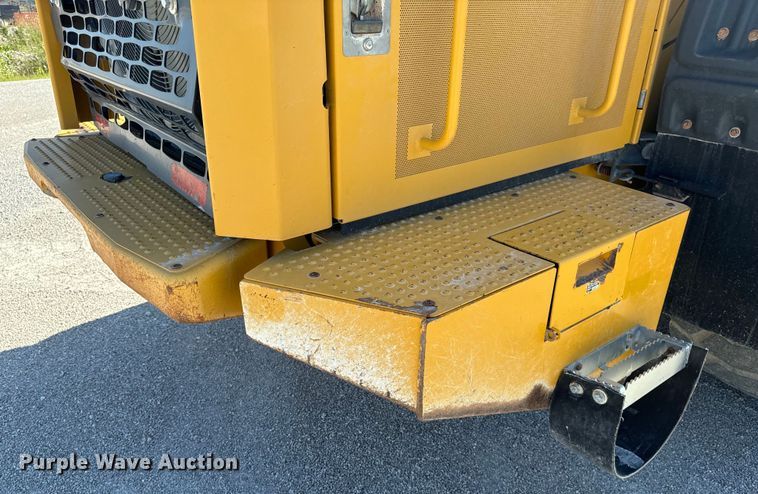 image for item DL4474 2017 John Deere 844K-III wheel loader