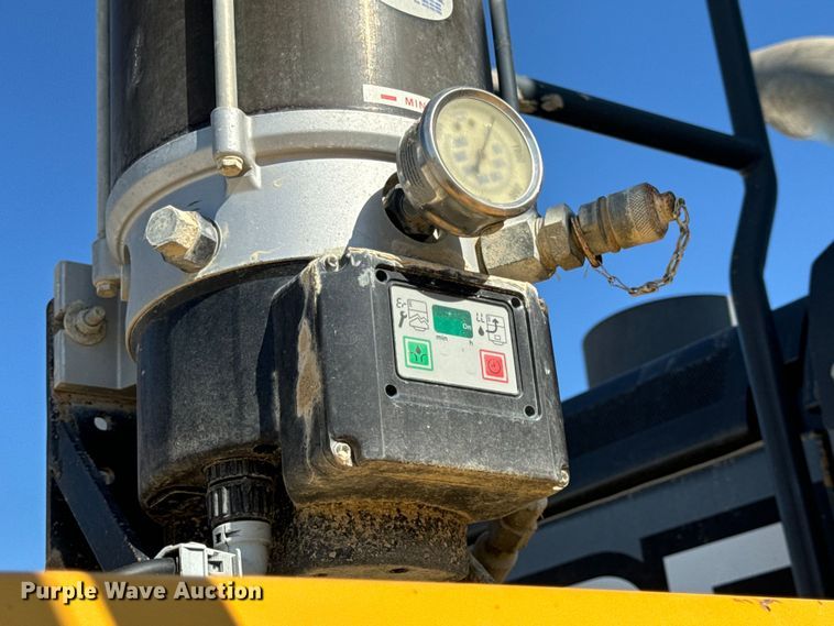 image for item DL4474 2017 John Deere 844K-III wheel loader