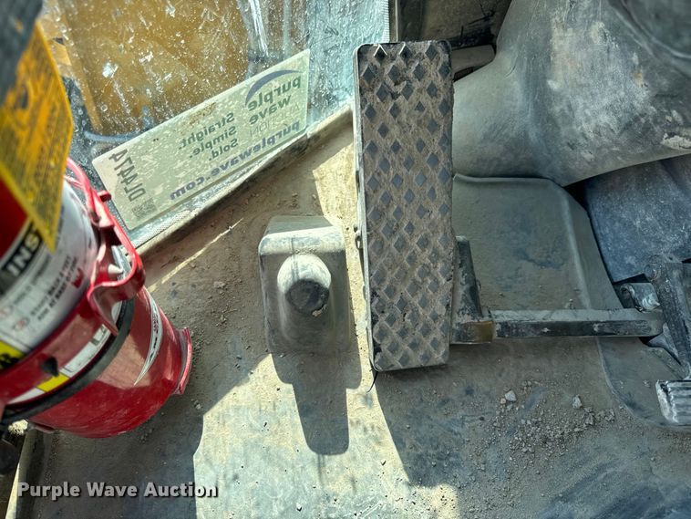 image for item DL4474 2017 John Deere 844K-III wheel loader