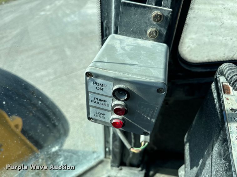 image for item DL4474 2017 John Deere 844K-III wheel loader