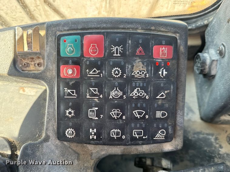 image for item DL4474 2017 John Deere 844K-III wheel loader