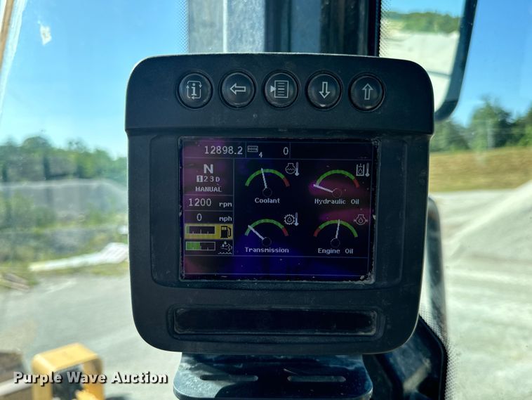 image for item DL4474 2017 John Deere 844K-III wheel loader