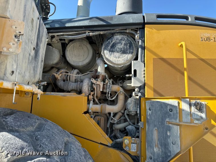 image for item DL4474 2017 John Deere 844K-III wheel loader