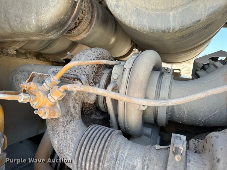 image for item DL4474 2017 John Deere 844K-III wheel loader