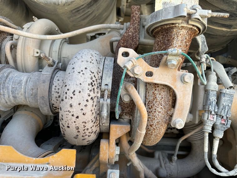 image for item DL4474 2017 John Deere 844K-III wheel loader