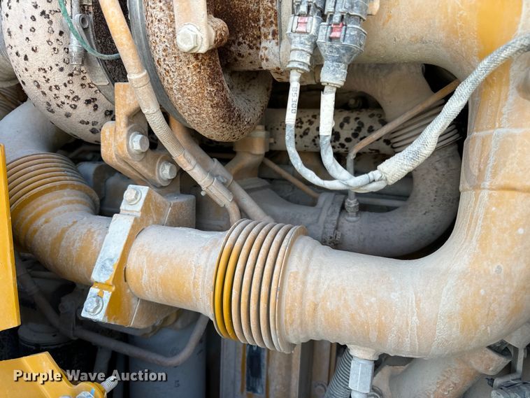 image for item DL4474 2017 John Deere 844K-III wheel loader