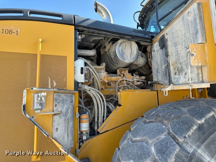 image for item DL4474 2017 John Deere 844K-III wheel loader