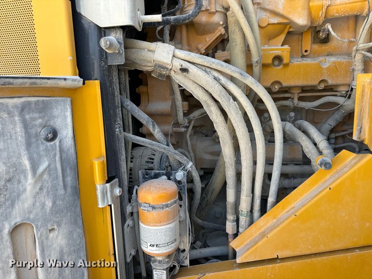 image for item DL4474 2017 John Deere 844K-III wheel loader