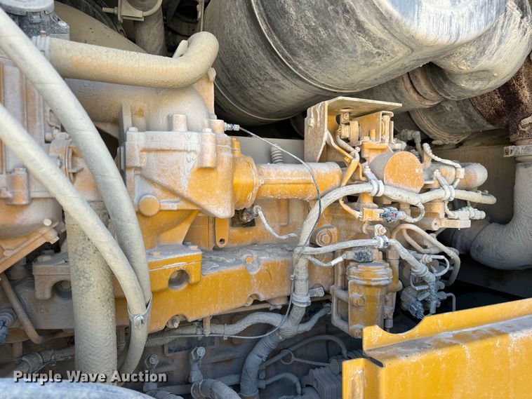 image for item DL4474 2017 John Deere 844K-III wheel loader