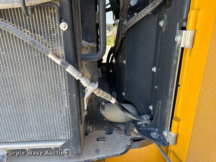 image for item DL4474 2017 John Deere 844K-III wheel loader