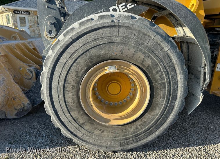 image for item DL4474 2017 John Deere 844K-III wheel loader