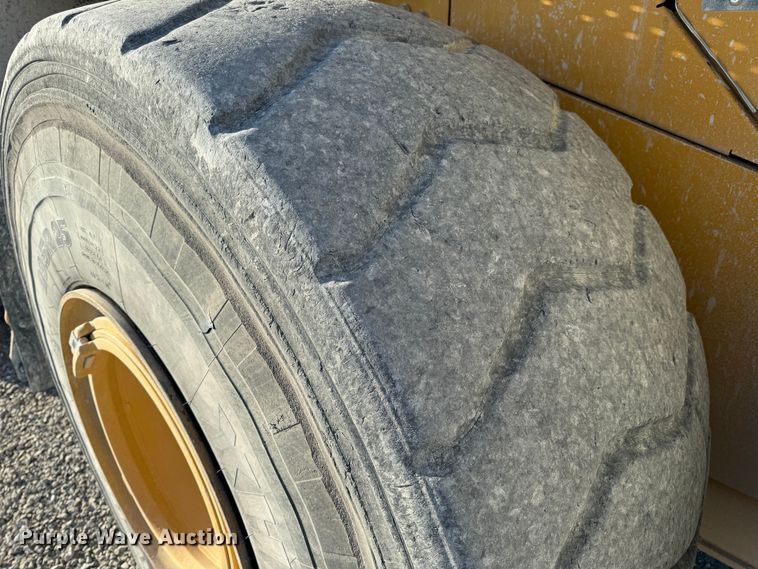 image for item DL4474 2017 John Deere 844K-III wheel loader