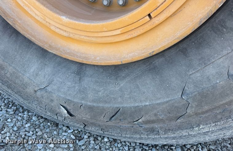 image for item DL4474 2017 John Deere 844K-III wheel loader