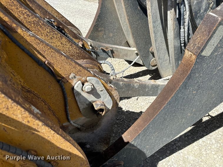 image for item DL4475 2013 John Deere 844K-II wheel loader