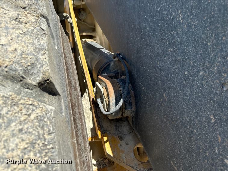 image for item DL4475 2013 John Deere 844K-II wheel loader