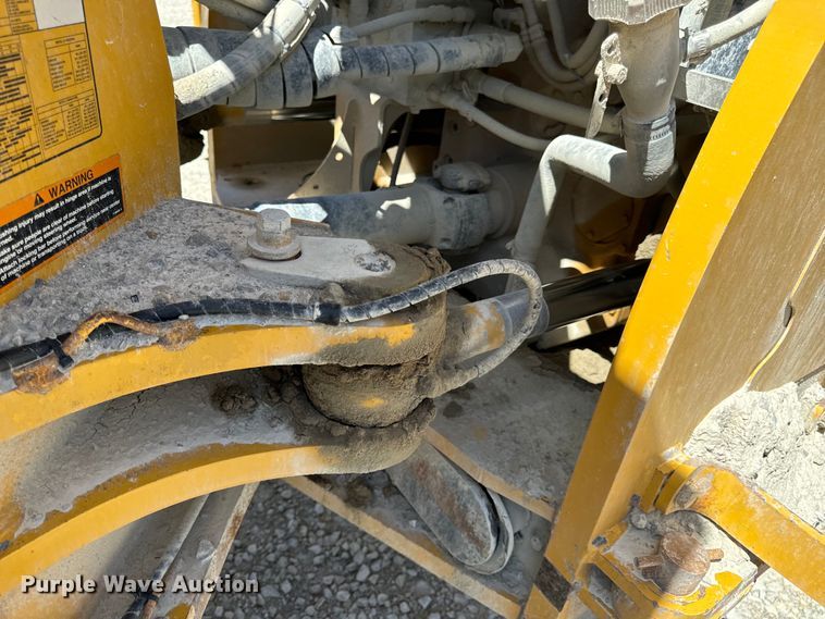 image for item DL4475 2013 John Deere 844K-II wheel loader