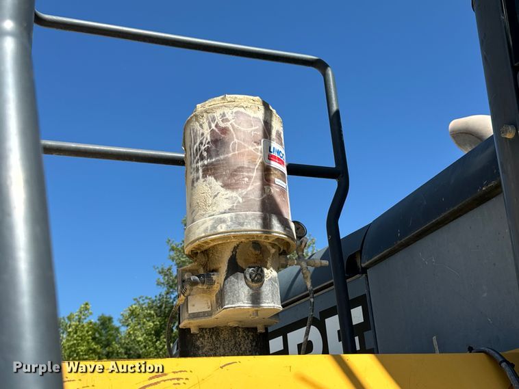 image for item DL4475 2013 John Deere 844K-II wheel loader