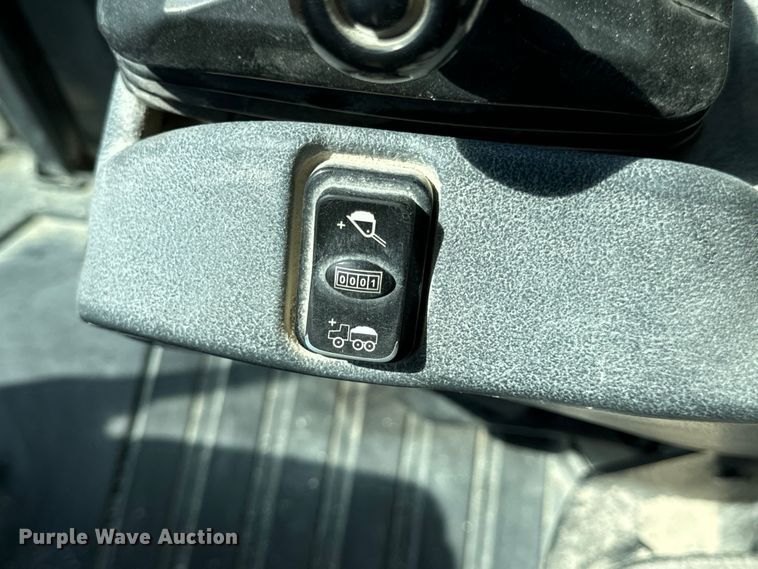 image for item DL4475 2013 John Deere 844K-II wheel loader