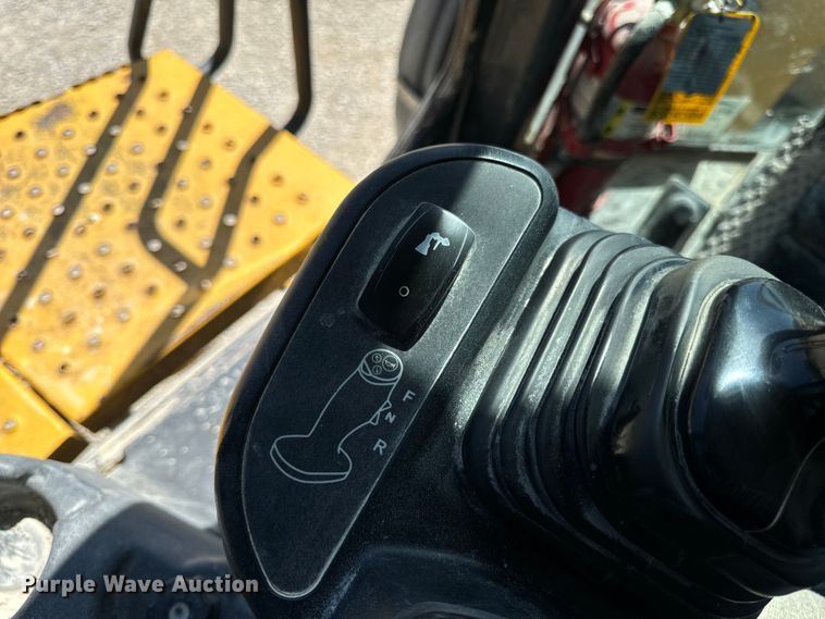 image for item DL4475 2013 John Deere 844K-II wheel loader