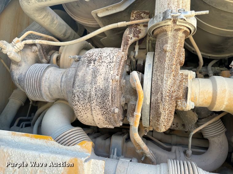 image for item DL4475 2013 John Deere 844K-II wheel loader