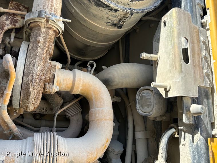 image for item DL4475 2013 John Deere 844K-II wheel loader