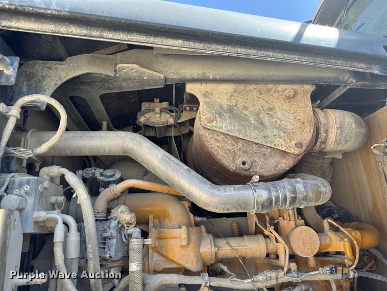 image for item DL4475 2013 John Deere 844K-II wheel loader