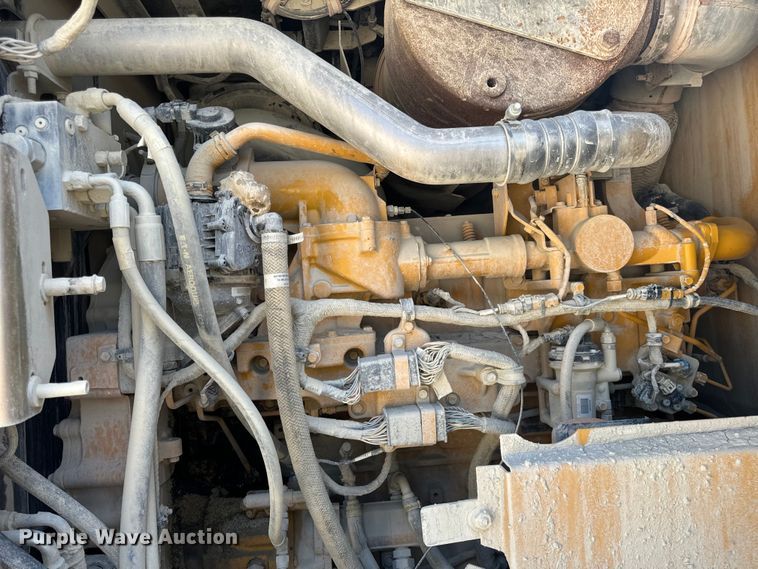 image for item DL4475 2013 John Deere 844K-II wheel loader